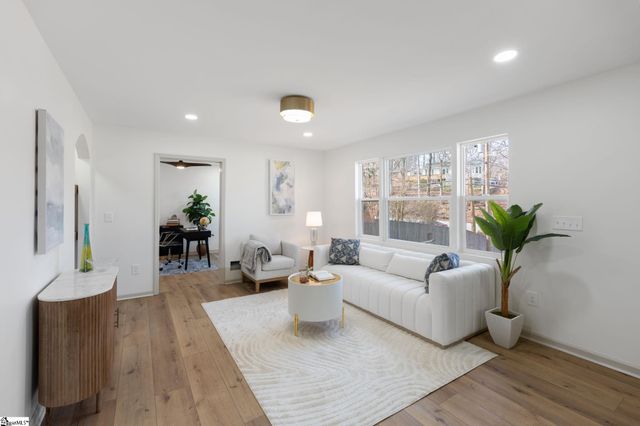 322 Piedmont Park Road, Greenville, SC 29609