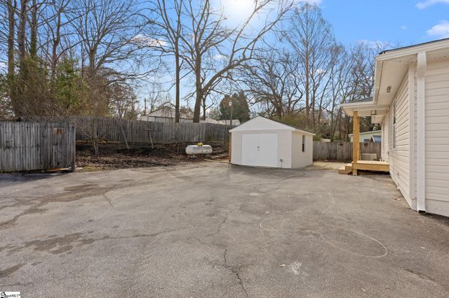 322 Piedmont Park Road, Greenville, SC 29609