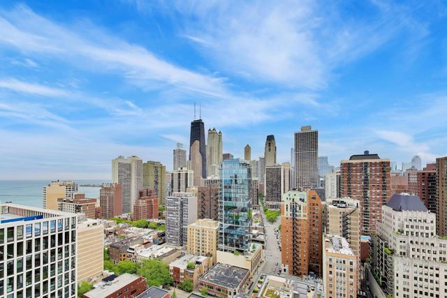 1230 N State Parkway 28A, Chicago, IL 60610