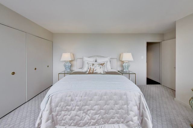 1230 N State Parkway 28A, Chicago, IL 60610