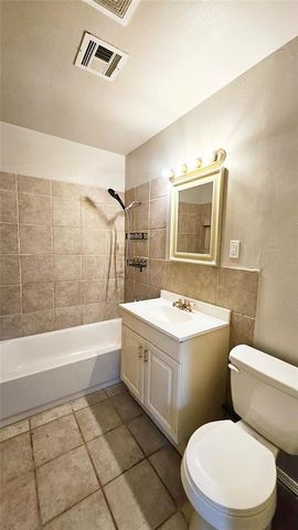 2132 Churchill Place, Oklahoma City, OK 73120