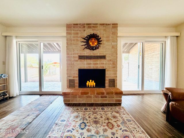 8449 N Via Tioga, Tucson, AZ 85704