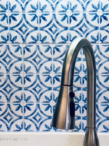 8449 N Via Tioga, Tucson, AZ 85704