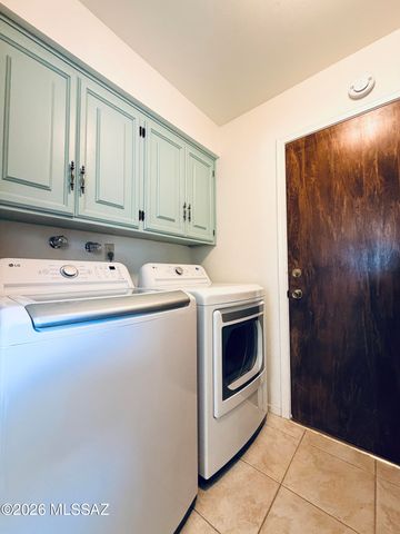 8449 N Via Tioga, Tucson, AZ 85704