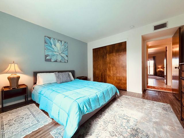 8449 N Via Tioga, Tucson, AZ 85704