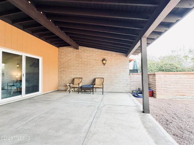 8449 N Via Tioga, Tucson, AZ 85704