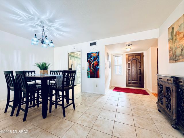 8449 N Via Tioga, Tucson, AZ 85704