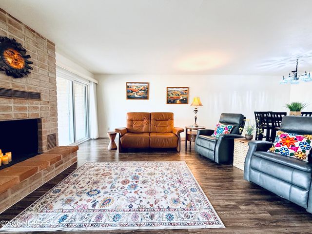 8449 N Via Tioga, Tucson, AZ 85704