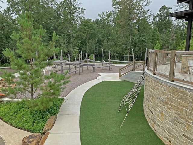 432 Flowering Lotus Court, Conroe, TX 77318