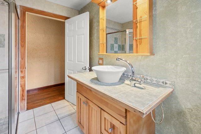 30 Valley, Thompson, CT 06255