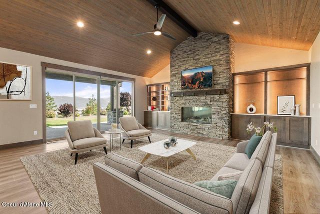 18289 W Palomar DR, Post Falls, ID 83854