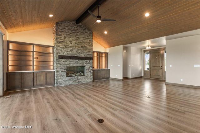 18289 W Palomar DR, Post Falls, ID 83854