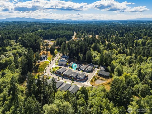 5612 Reef Lane NE, Lacey, WA 98516