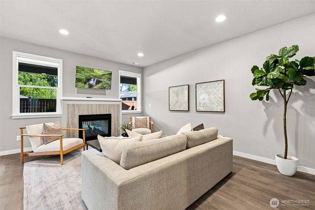 5612 Reef Lane NE, Lacey, WA 98516