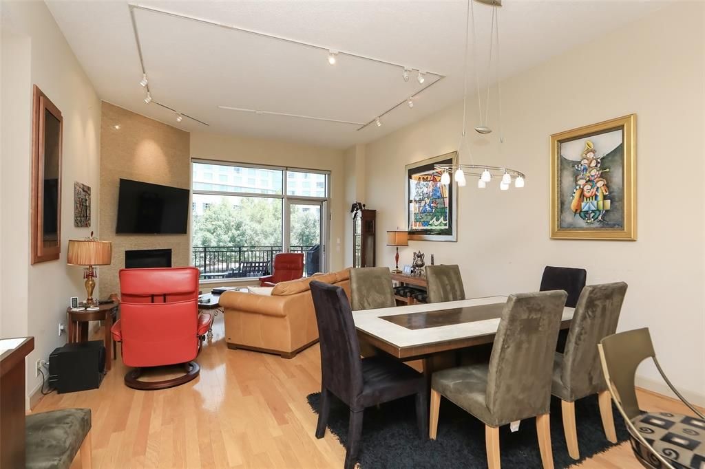 3 Waterway Court, The Woodlands, TX 77380