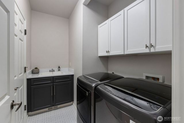 3832 113th Drive SE, Snohomish, WA 98290