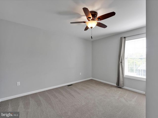 5095 S DEERFIELD AVE, Mechanicsburg, PA 17050