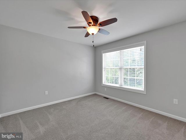 5095 S DEERFIELD AVE, Mechanicsburg, PA 17050