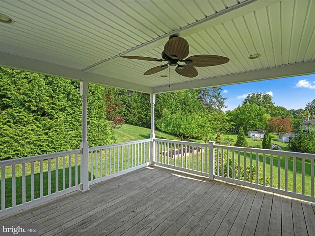 5095 S DEERFIELD AVE, Mechanicsburg, PA 17050