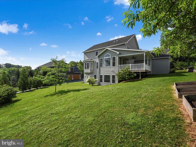 5095 S DEERFIELD AVE, Mechanicsburg, PA 17050