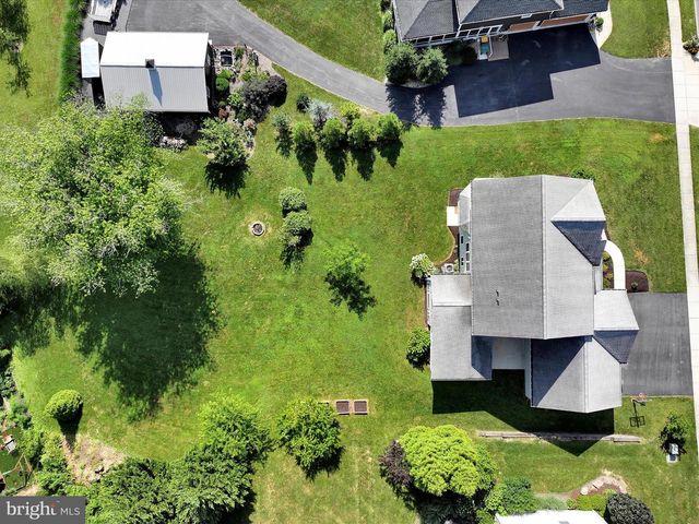 5095 S DEERFIELD AVE, Mechanicsburg, PA 17050