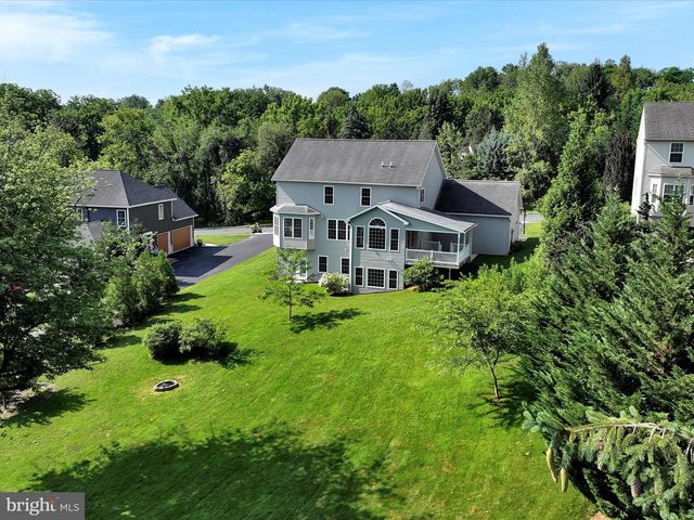 5095 S DEERFIELD AVE, Mechanicsburg, PA 17050