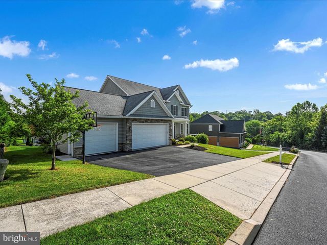 5095 S DEERFIELD AVE, Mechanicsburg, PA 17050