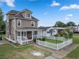 1009 Poplar Street, Belpre, OH 45714