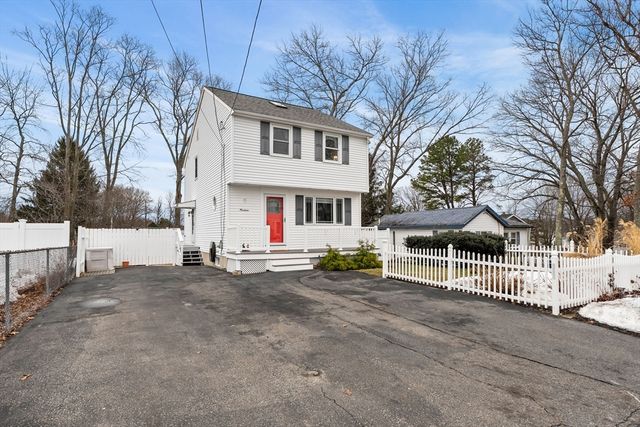 19 Overlook Road, Holbrook, MA 02343