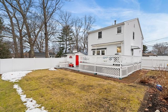 19 Overlook Road, Holbrook, MA 02343