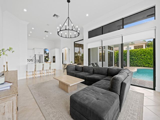 10920 HAWKS VISTA Street, Plantation, FL 33324