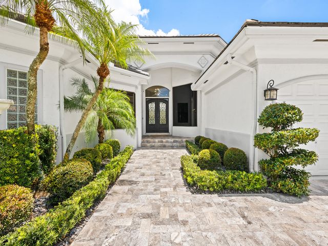 10920 HAWKS VISTA Street, Plantation, FL 33324