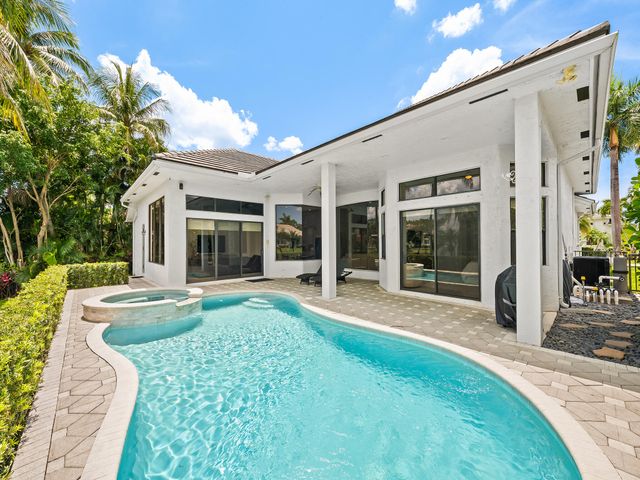 10920 HAWKS VISTA Street, Plantation, FL 33324