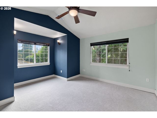 3903 Se CRYSTAL SPRINGS Blvd, Portland, OR 97202