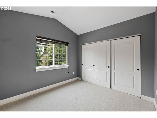 3903 Se CRYSTAL SPRINGS Blvd, Portland, OR 97202