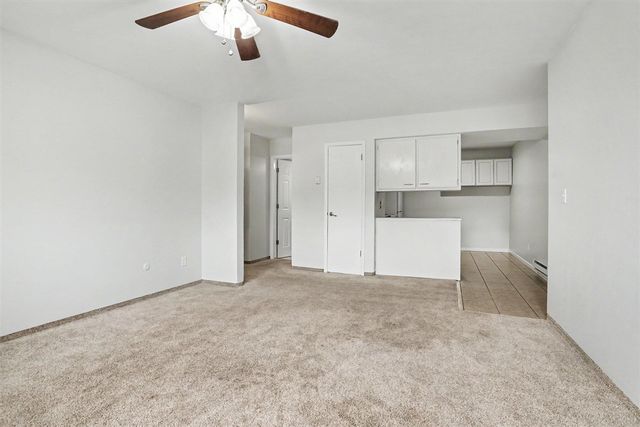 722 W Kilgore Road 102, Kalamazoo, MI 49008