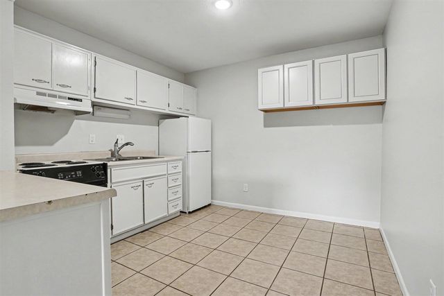 722 W Kilgore Road 102, Kalamazoo, MI 49008