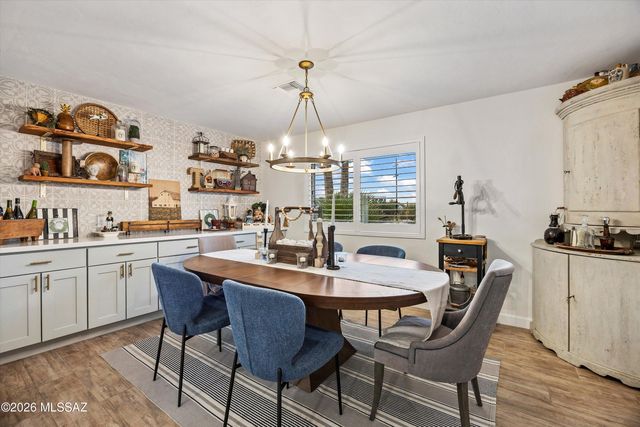 6020 N Swan Road, Tucson, AZ 85718