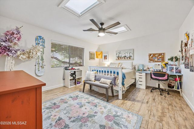 6020 N Swan Road, Tucson, AZ 85718