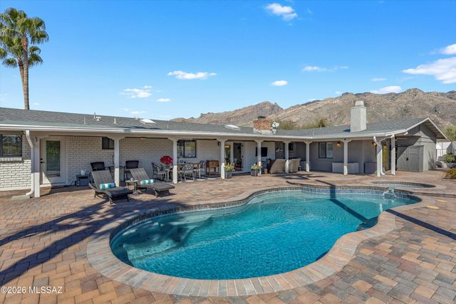 6020 N Swan Road, Tucson, AZ 85718