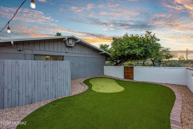 6020 N Swan Road, Tucson, AZ 85718