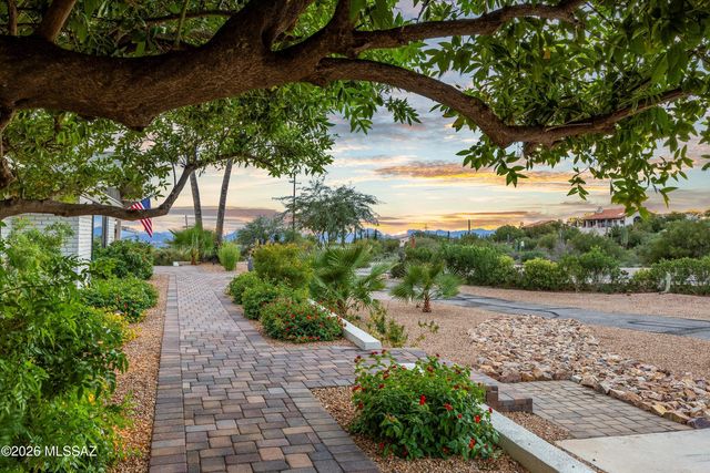 6020 N Swan Road, Tucson, AZ 85718