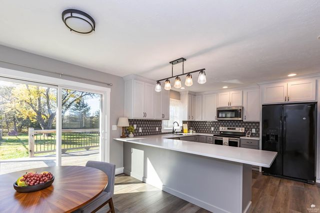 6250 HWY 99, Wamego, KS 66547