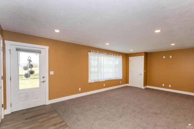 6250 HWY 99, Wamego, KS 66547