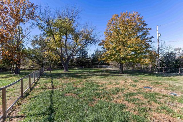 6250 HWY 99, Wamego, KS 66547