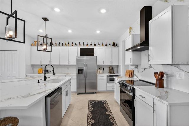 10865 SUN DROP STREET, Venice, FL 34293