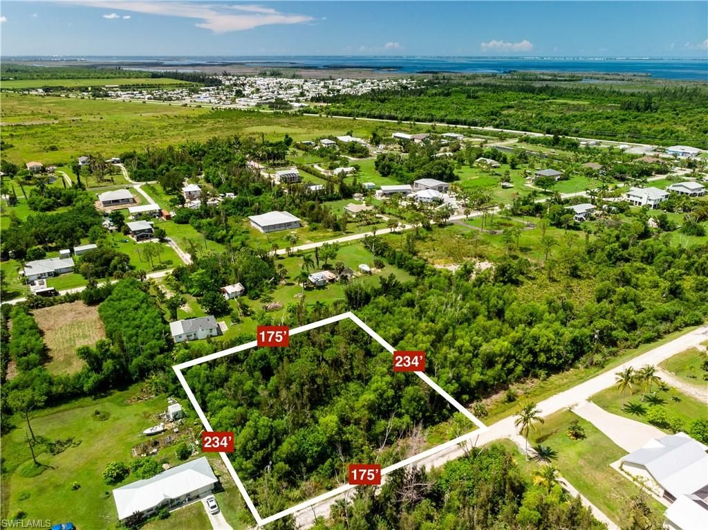 4549 Gulf Shore RD, ST. JAMES CITY, FL 33956 — exterior