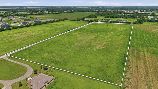 232 La Buena Vida Drive, Gunter, TX 75058
