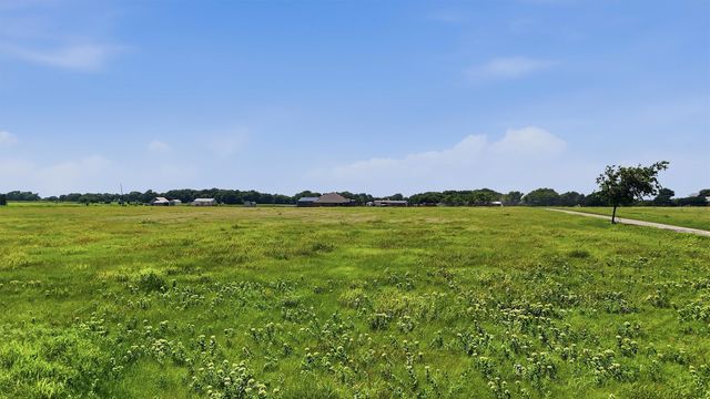 232 La Buena Vida Drive, Gunter, TX 75058