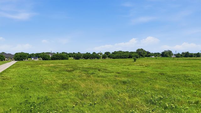 232 La Buena Vida Drive, Gunter, TX 75058